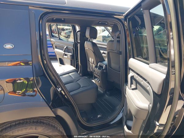 2023 LAND ROVER DEFENDER — I8