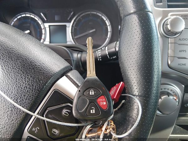 2019 TOYOTA 4RUNNER SR5 PREMIUM — I11