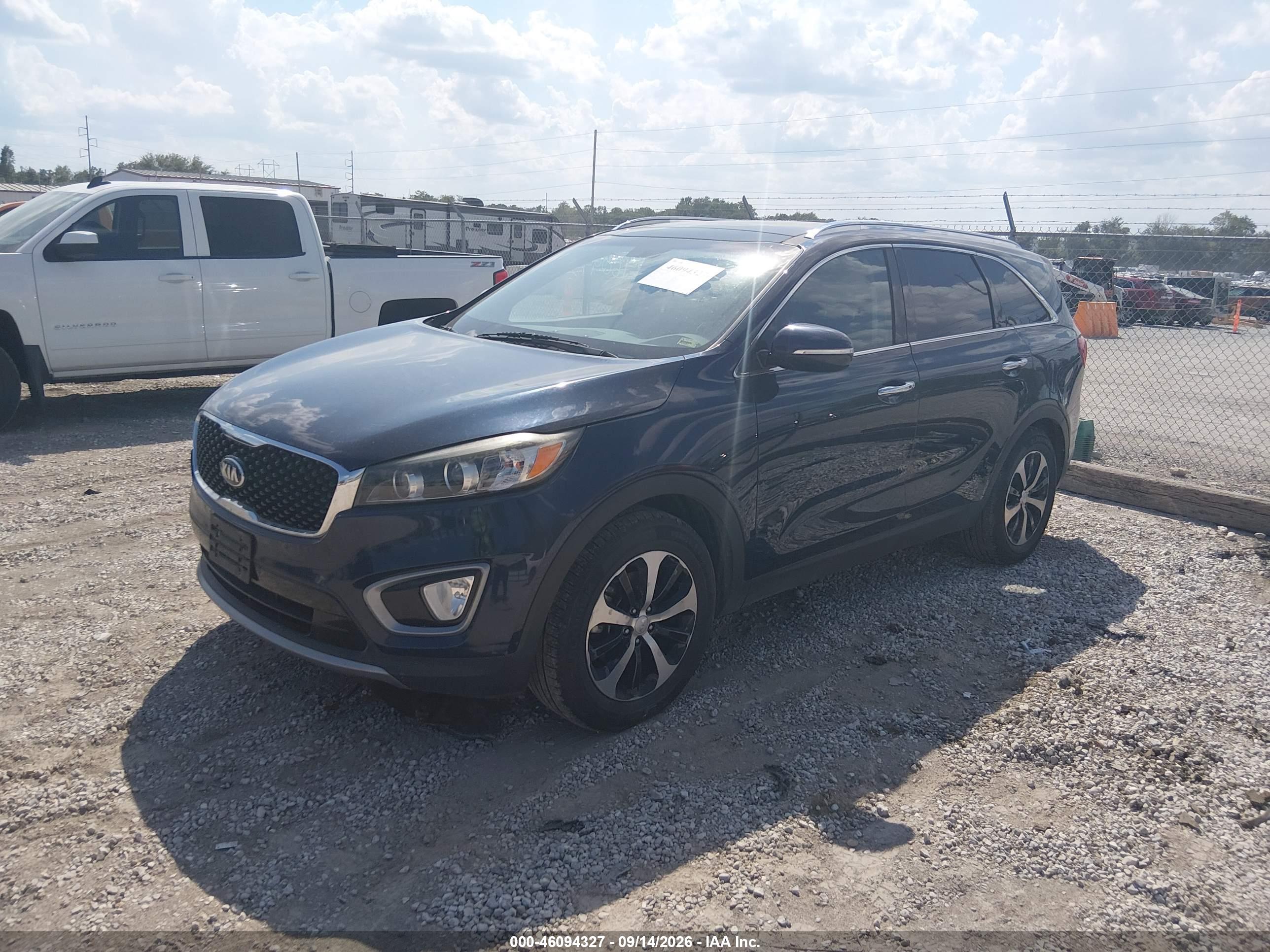 2016 KIA SORENTO 3.3L EX — I2