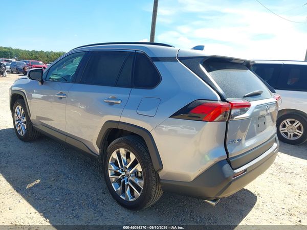 2020 TOYOTA RAV4 XLE PREMIUM — I3