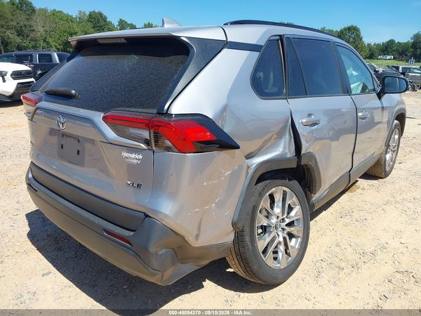 2020 TOYOTA RAV4 XLE PREMIUM — I4
