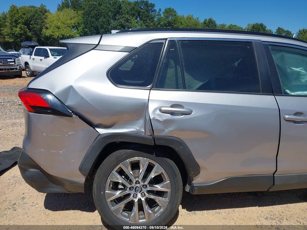 2020 TOYOTA RAV4 XLE PREMIUM — I6