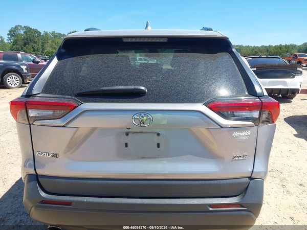 2020 TOYOTA RAV4 XLE PREMIUM — I119