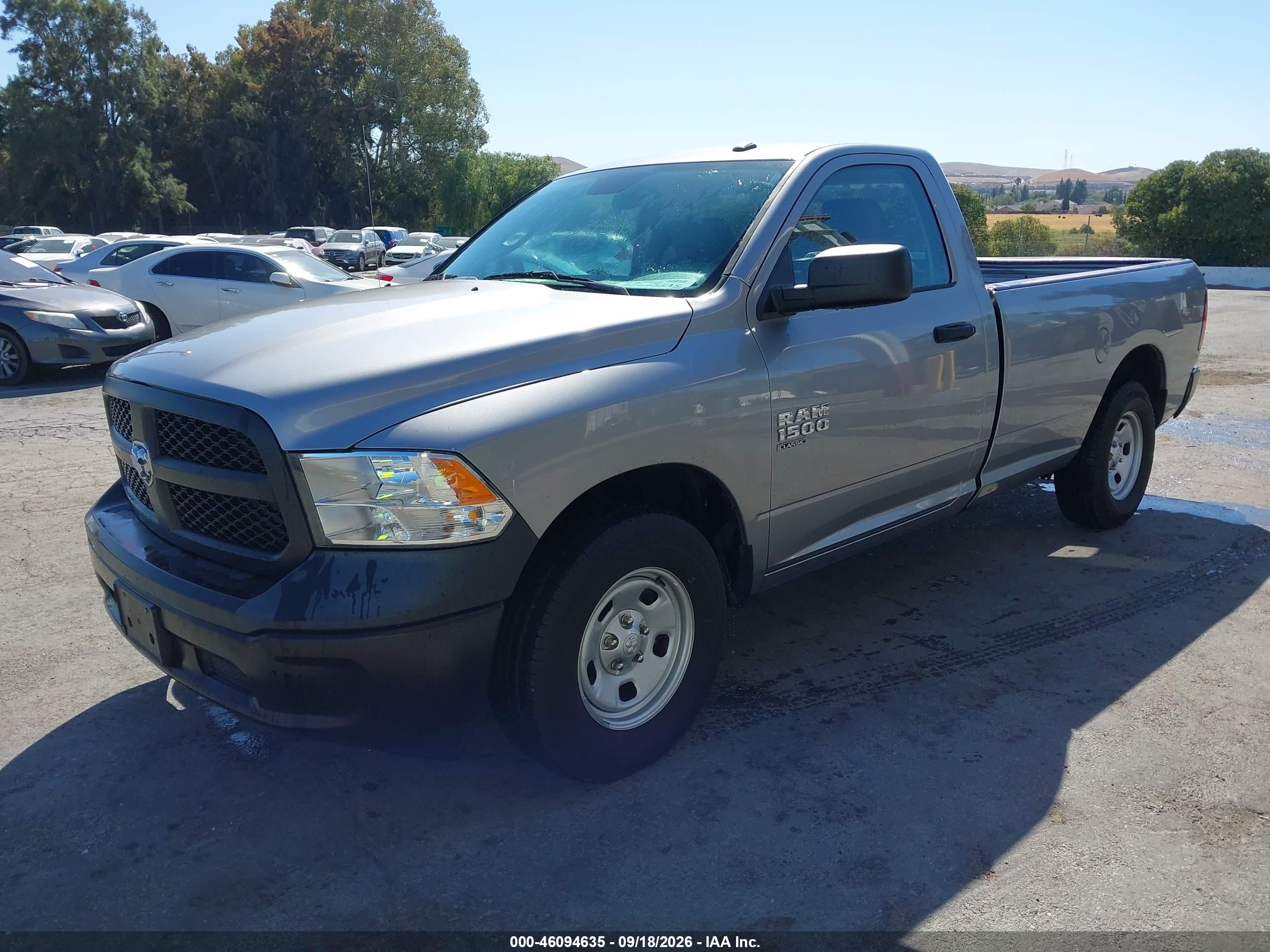 2019 RAM 1500 CLASSIC TRADESMAN  4X2 8' BOX — I2