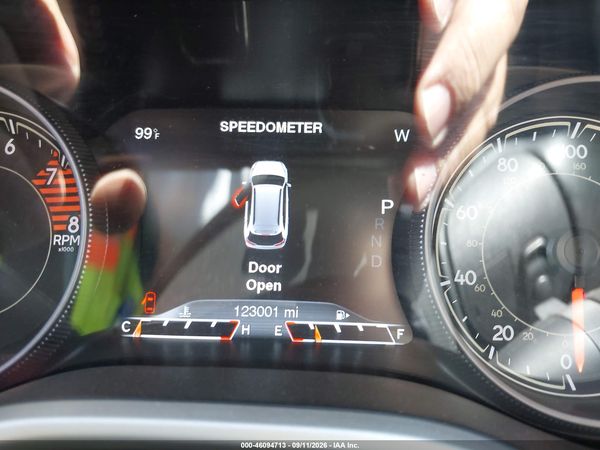2016 JEEP CHEROKEE TRAILHAWK — I118