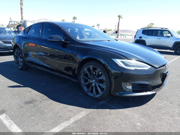2021 TESLA MODEL S — I1
