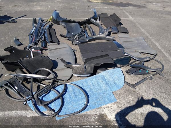 2021 TESLA MODEL S — I13