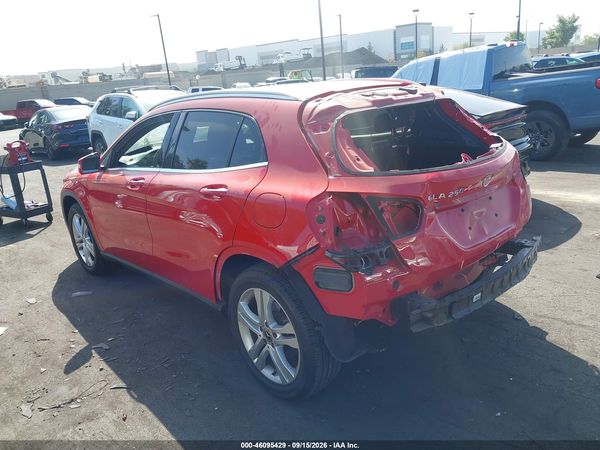 2020 MERCEDES-BENZ GLA 250 GLA250 — I3