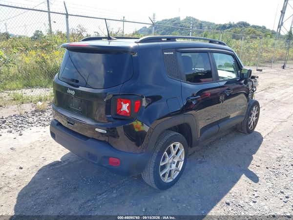 2019 JEEP RENEGADE LATITUDE 4X4 — I4