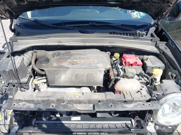 2019 JEEP RENEGADE LATITUDE 4X4 — I10