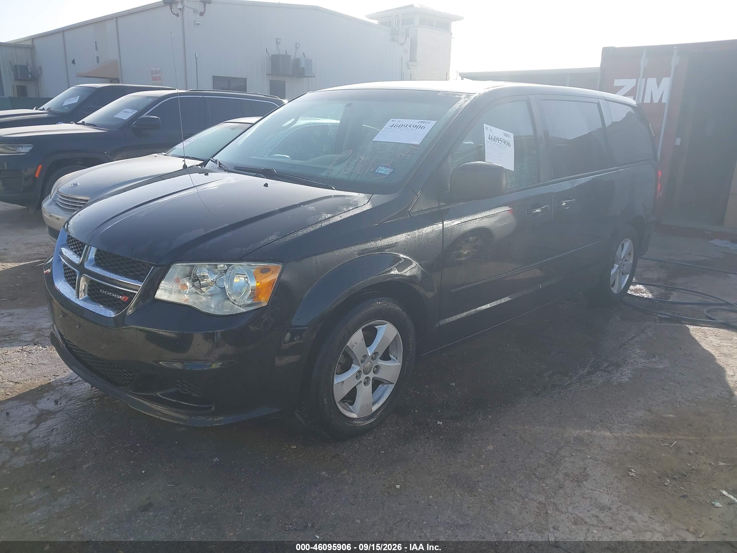 2013 DODGE GRAND CARAVAN SE — I2