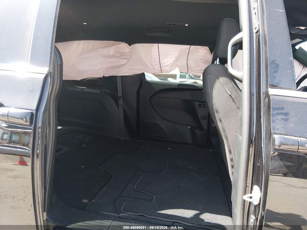 2024 CHRYSLER PACIFICA TOURING — I8
