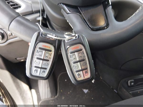 2024 CHRYSLER PACIFICA TOURING — I11