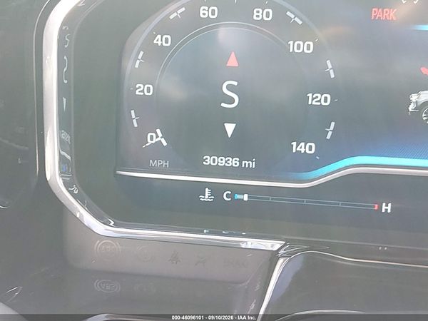 2023 CHEVROLET SILVERADO 1500 4WD  STANDARD BED LT — I7