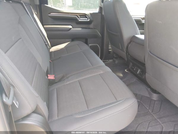 2023 CHEVROLET SILVERADO 1500 4WD  STANDARD BED LT — I8