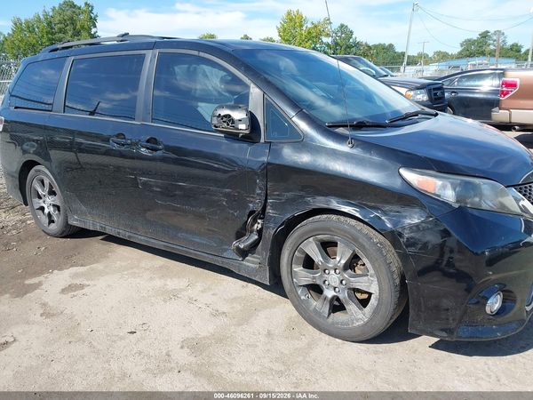 2012 TOYOTA SIENNA SE 8 PASSENGER — I6