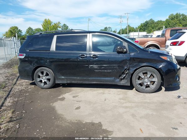 2012 TOYOTA SIENNA SE 8 PASSENGER — I116