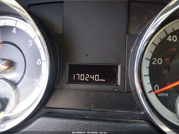 2015 DODGE GRAND CARAVAN SXT — I7