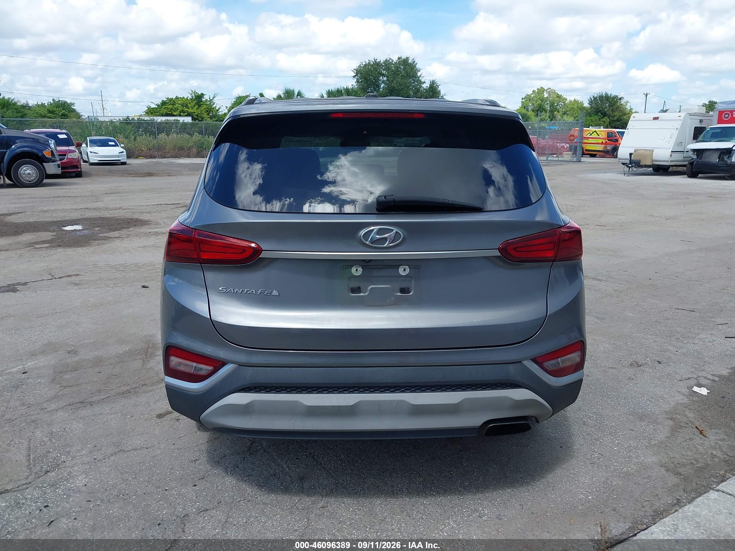 2020 HYUNDAI SANTA FE SE