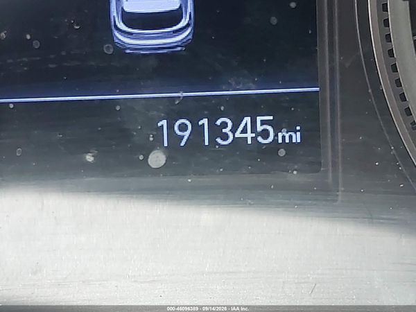 2020 HYUNDAI SANTA FE SE