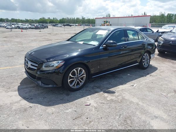 2017 MERCEDES-BENZ C 300 — I2