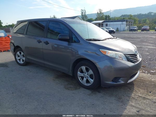 2014 TOYOTA SIENNA L V6 7 PASSENGER — I1