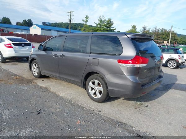 2014 TOYOTA SIENNA L V6 7 PASSENGER — I3