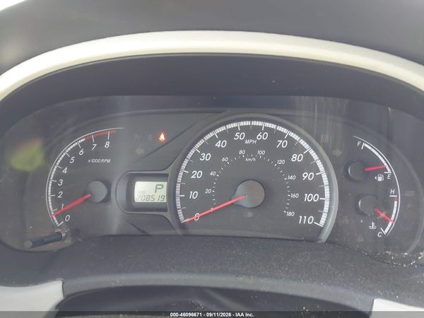 2014 TOYOTA SIENNA L V6 7 PASSENGER — I7