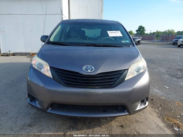 2014 TOYOTA SIENNA L V6 7 PASSENGER — I115