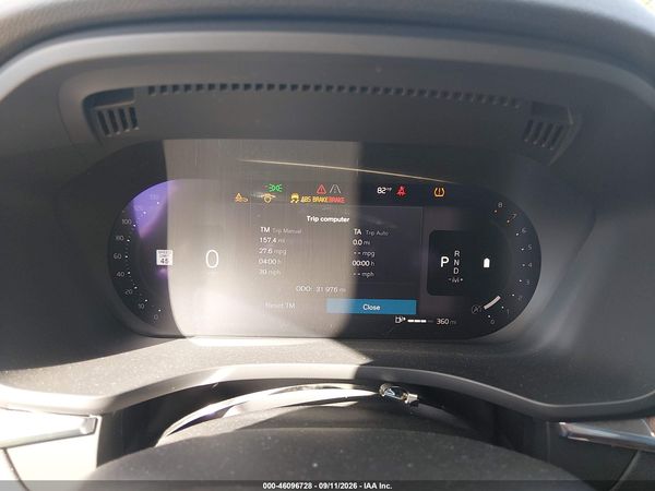 2022 VOLVO XC60 B5 MOMENTUM — I7