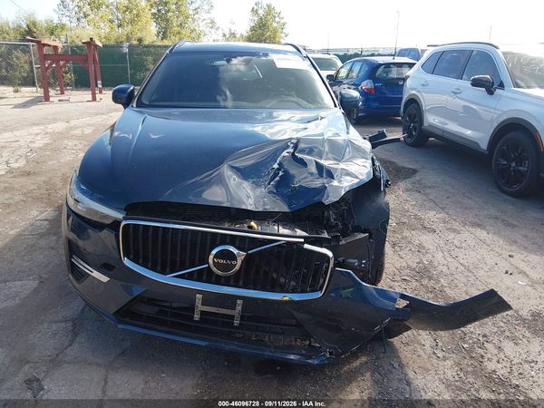 2022 VOLVO XC60 B5 MOMENTUM — I115