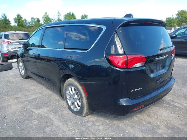 2022 CHRYSLER VOYAGER LX — I3