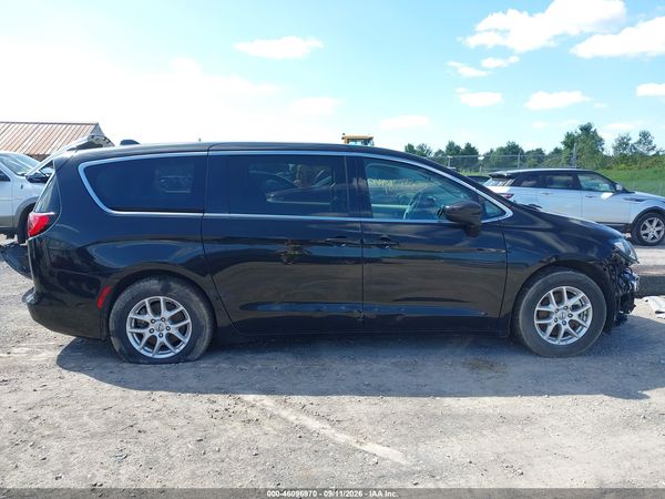 2022 CHRYSLER VOYAGER LX — I116