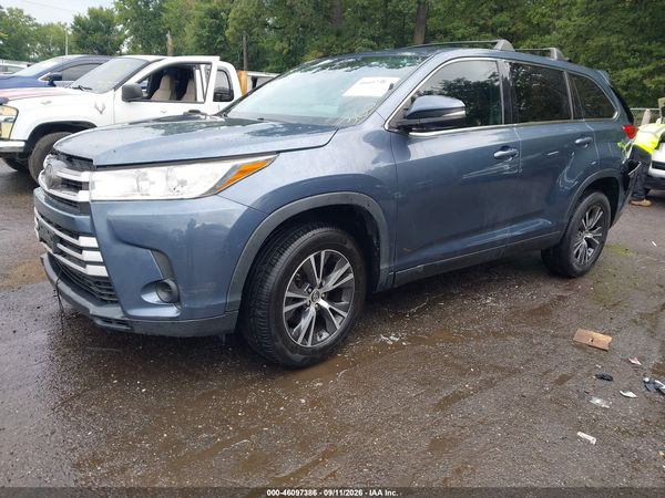 2019 TOYOTA HIGHLANDER — I2
