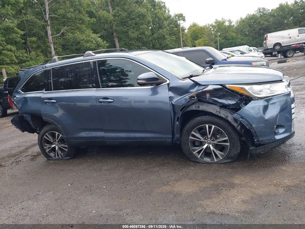 2019 TOYOTA HIGHLANDER LE — I116