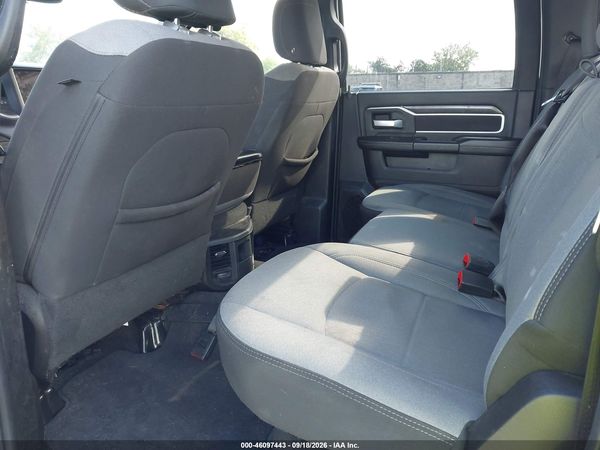2024 RAM 3500 BIG HORN  4X4 8' BOX — I8