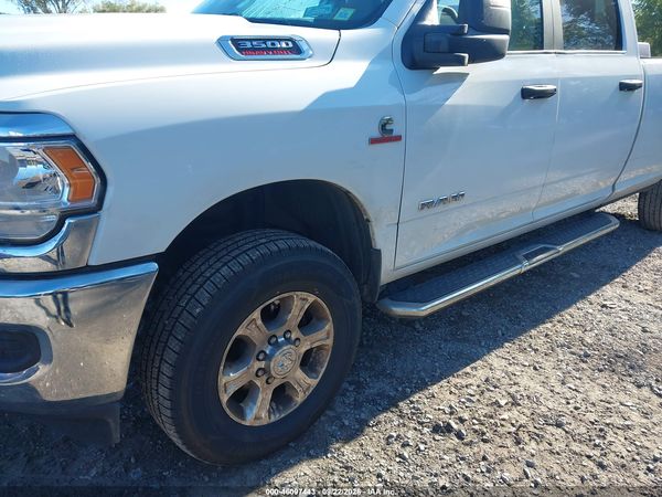 2024 RAM 3500 BIG HORN  4X4 8' BOX — I12