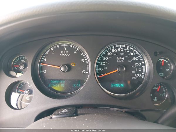 2014 CHEVROLET TAHOE LT — I7