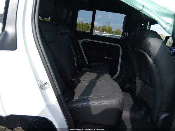 2025 LAND ROVER DEFENDER 110 P500 X-DYNAMIC SE — I8