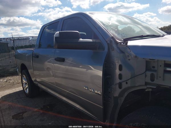 2022 RAM 1500 CLASSIC SLT  4X2 5'7 BOX
