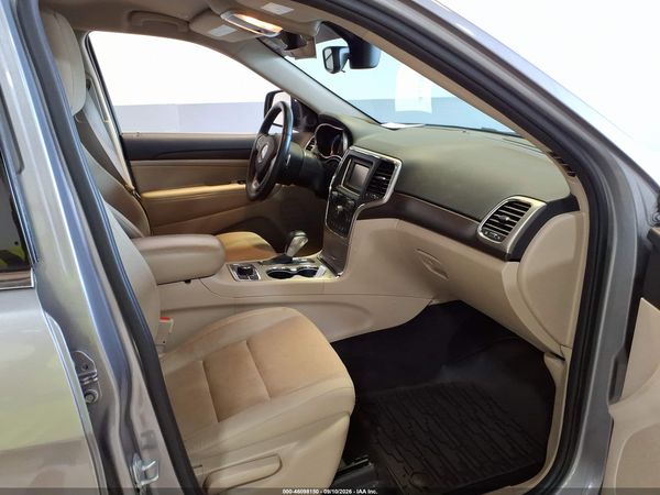 2017 JEEP GRAND CHEROKEE LAREDO 4X4 — I5