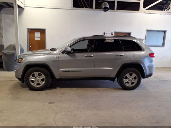 2017 JEEP GRAND CHEROKEE LAREDO 4X4 — I117
