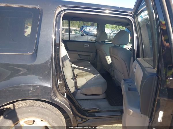 2014 HONDA PILOT LX — I8