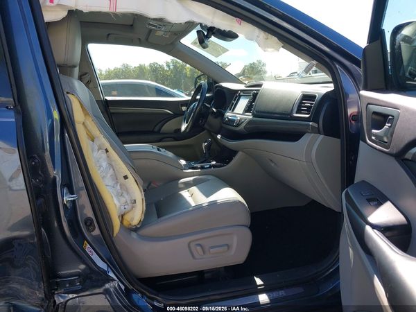 2018 TOYOTA HIGHLANDER LIMITED PLATINUM — I5