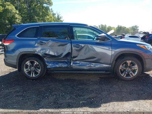 2018 TOYOTA HIGHLANDER LIMITED PLATINUM — I116