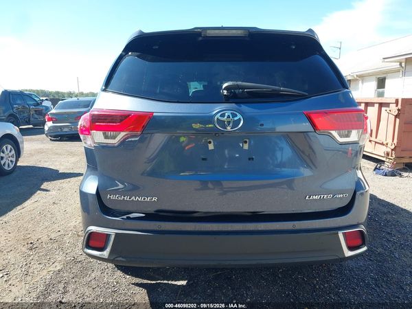 2018 TOYOTA HIGHLANDER LIMITED PLATINUM — I119