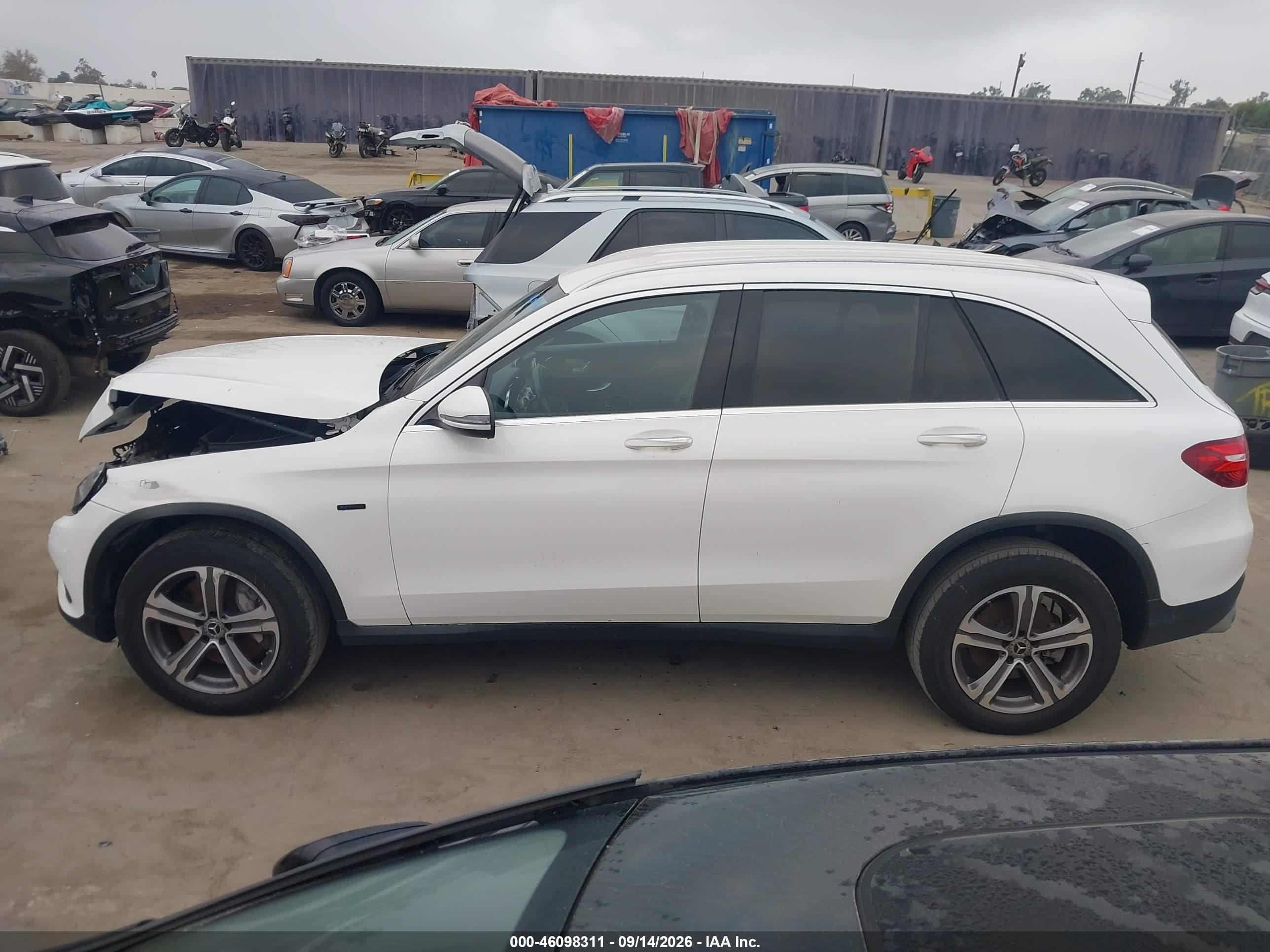 2019 MERCEDES-BENZ GLC 350E 4MATIC