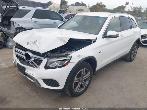 2019 MERCEDES-BENZ GLC 350E 4MATIC