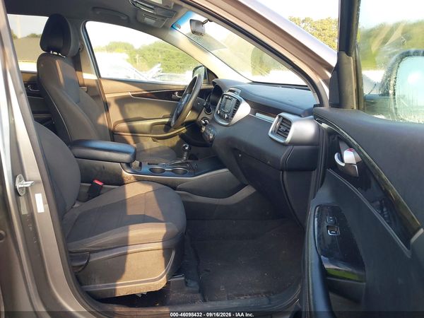 2017 KIA SORENTO 3.3L LX — I5