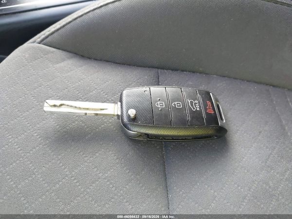 2017 KIA SORENTO 3.3L LX — I11